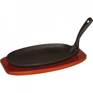 SIZZLER DISH WITH WOODEN STAND